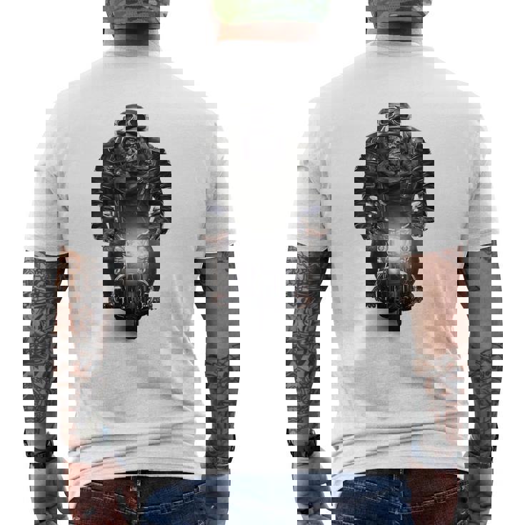 ゴリラ 動物 バイク ヘルメット メンズTシャツ バックプリント