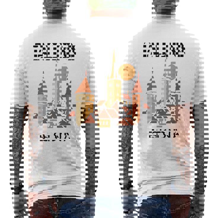 タリン エストニア 中世 旧市街 ヴィンテージ レトロ エストニア メンズTシャツ バックプリント