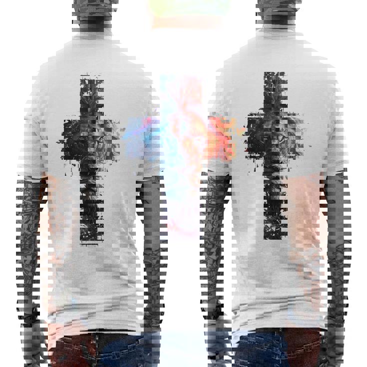 ユダのライオン、イエス・キリストの十字架、キリスト教信仰のグラフィック。 メンズTシャツ バックプリント