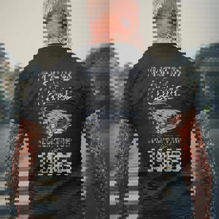 1965年生まれ マッスルカー生誕61周年 メンズTシャツ バックプリント 高齢者への贈り物