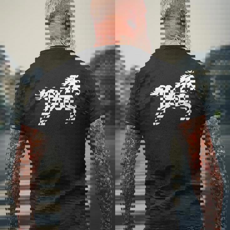 1966 馬 中国の干支 年 パーソナライズ ワードアート メンズTシャツ バックプリント 高齢者への贈り物