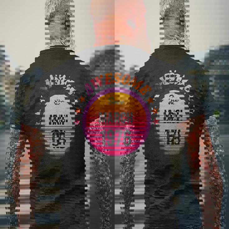 1976年3月から素晴らしい誕生日1976年3月ヴィンテージ。 メンズTシャツ バックプリント 高齢者への贈り物