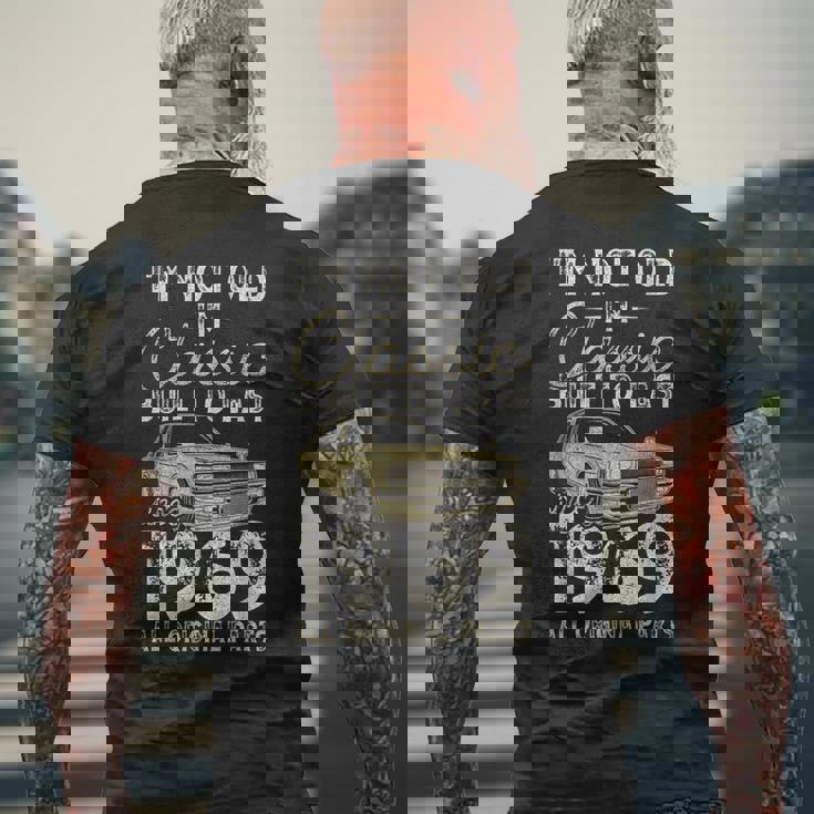 57 歳の誕生日、1969 年以来、クラシックカー、57 歳 メンズTシャツ バックプリント 高齢者への贈り物