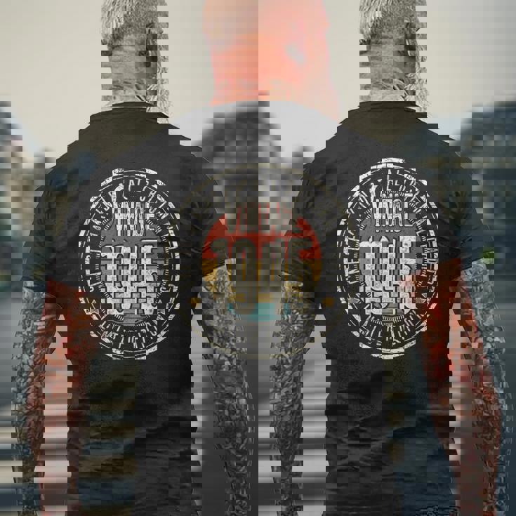 81歳 ヴィンテージ 1945年限定版 81歳の誕生日 メンズTシャツ バックプリント 高齢者への贈り物