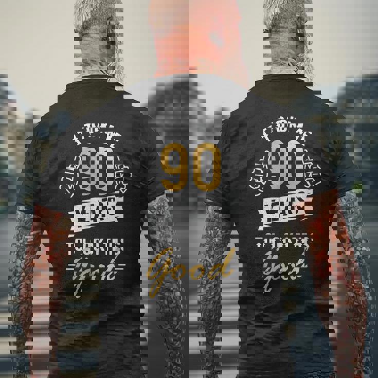 90歳 誕生日 お祝い 90歳 メンズTシャツ バックプリント 高齢者への贈り物