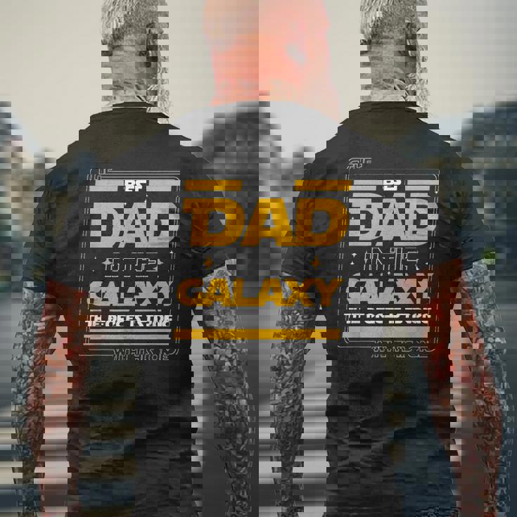 The Best Dad In The Galaxy Festa Del Papà Papà T-shirt da uomo con stampa posteriore Regalos para ancianos