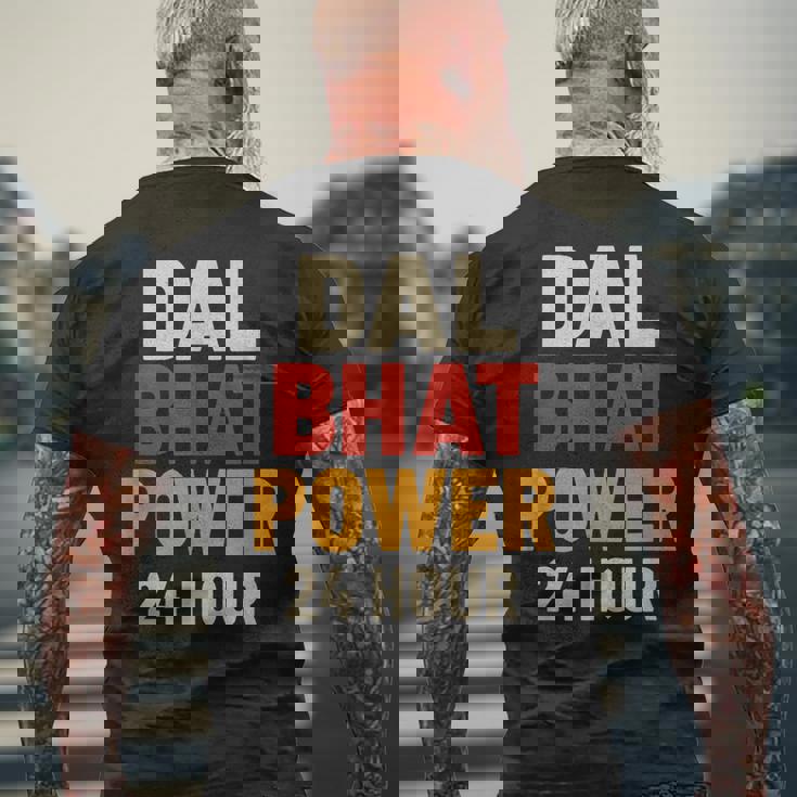 Dal Bhat Power 24 Hour ネパールトレッキングデザイン メンズTシャツ バックプリント 高齢者への贈り物