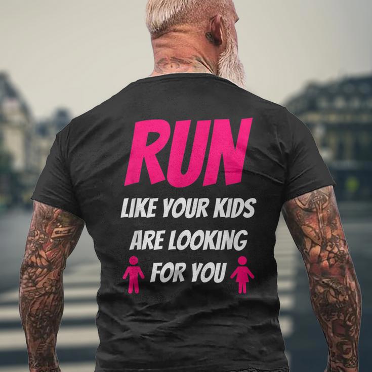 Family New Dad Run Commeios Enfantsous Cherchaient T-shirt imprimé au dos Cadeaux pour les vieillards