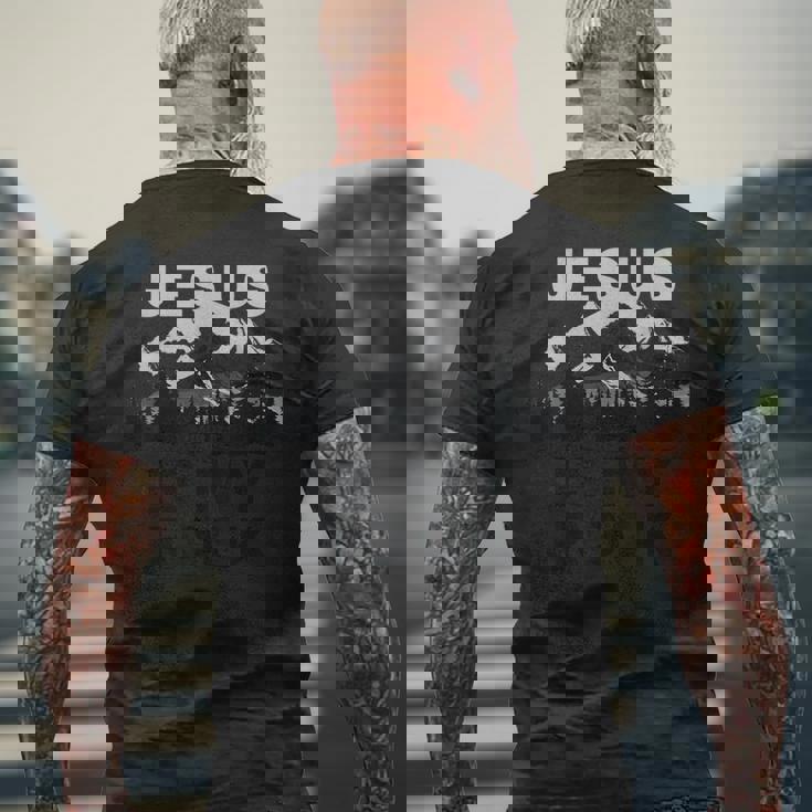 Jesus Is My Rock – Psalm 62 メンズTシャツ バックプリント 高齢者への贈り物