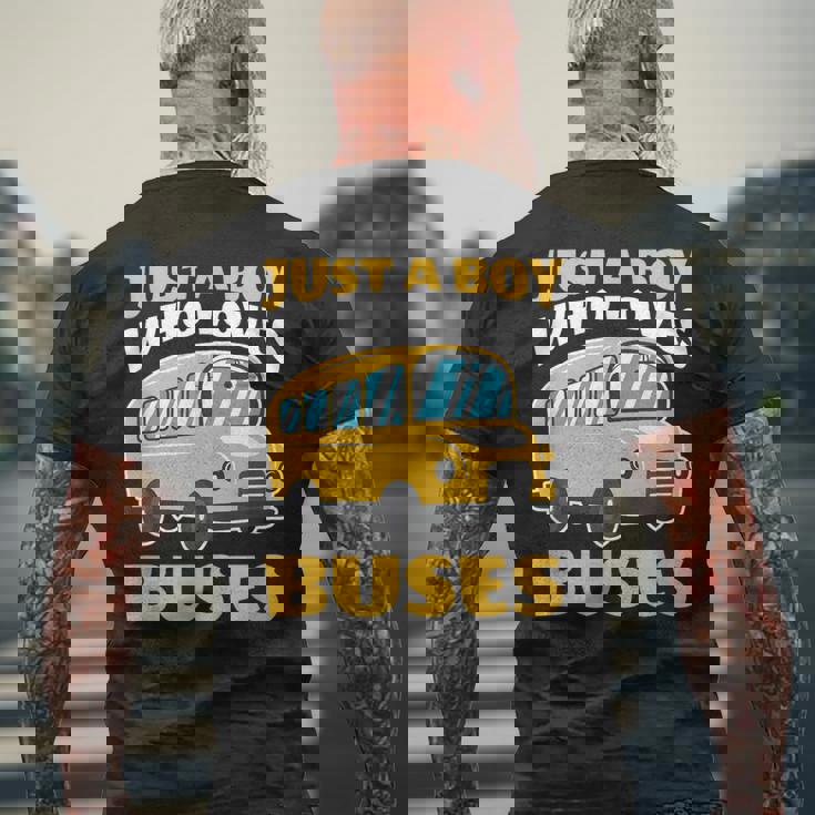 Just A Boy Who Loves Buses バス愛好家 バス愛好家 名言 メンズTシャツ バックプリント 高齢者への贈り物