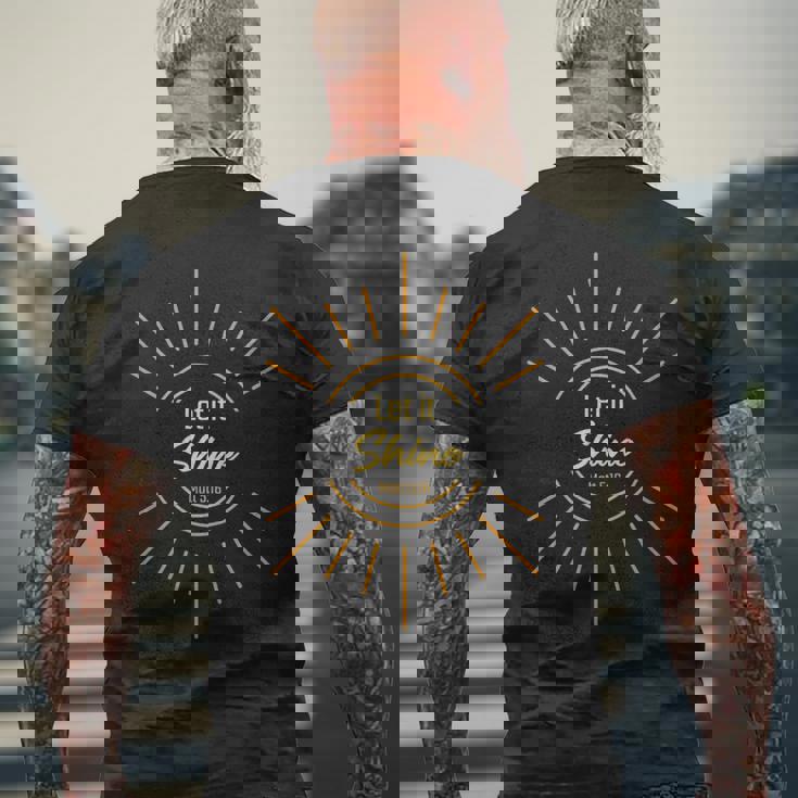 Let Ithine – Matthew 5 メンズTシャツ バックプリント 高齢者への贈り物