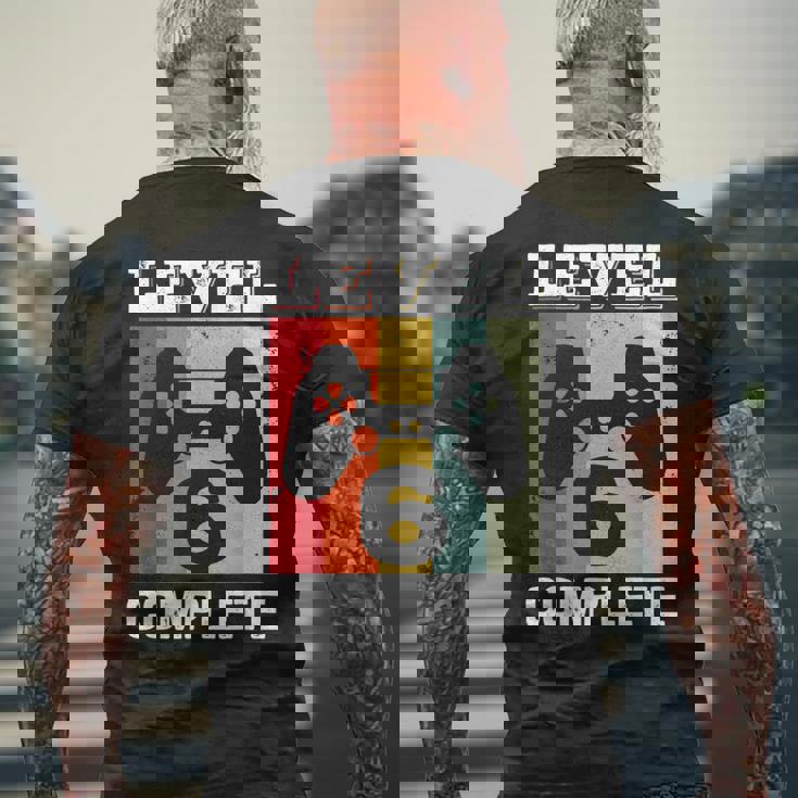 Level 6 6年目の結婚記念日のギフトに最適 メンズTシャツ バックプリント 高齢者への贈り物