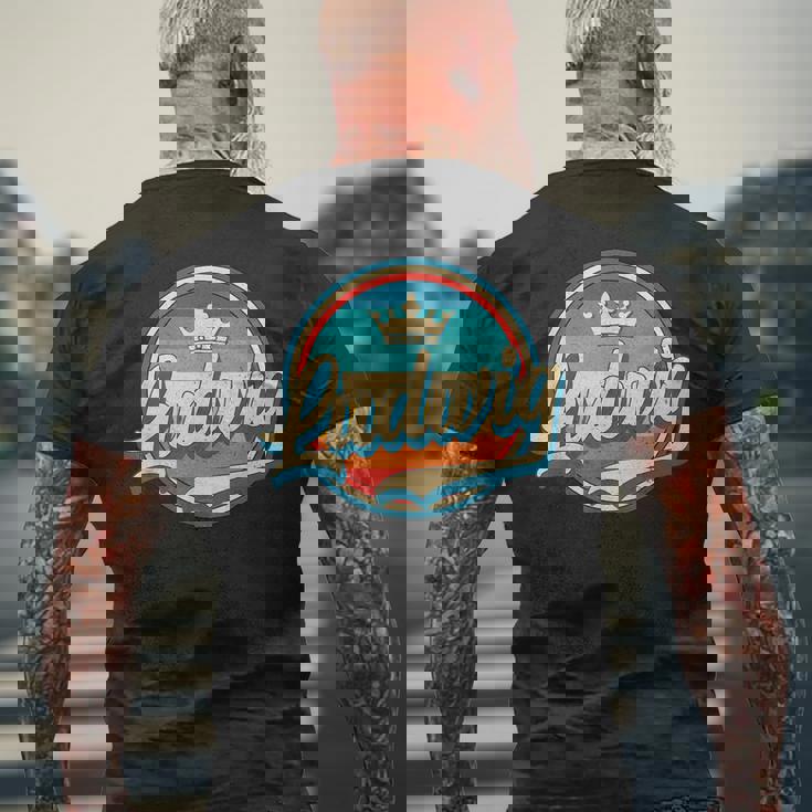 Ludwig レトロ 名前入り ヴィンテージ ファーストネーム ルートヴィヒ メンズTシャツ バックプリント 高齢者への贈り物