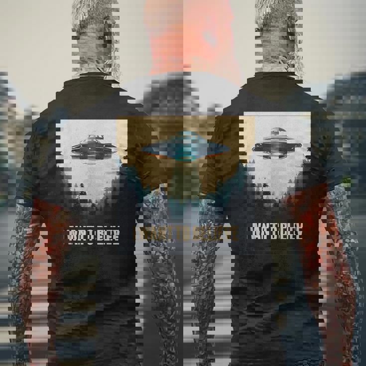 I Want To Believe ヴィンテージ Ufo エイリアン クラフト 夢の出会い メンズTシャツ バックプリント 高齢者への贈り物