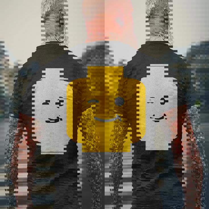 Winking Winky Face ミニフィグ ブリックトイtシャツ メンズTシャツ バックプリント 高齢者への贈り物