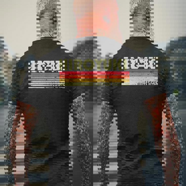 【ヒロユキ】名前 名字 家族お揃い ギャグ ネタ ウケ狙い 贈り物 ギフト 面白い おもしろ メンズTシャツ バックプリント 高齢者への贈り物