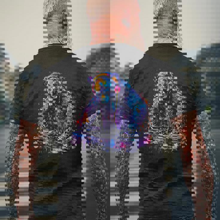 くま Dj ビートメーカー ターンテーブル Dj くま ダンス 音楽 熊の恋人 メンズTシャツ バックプリント 高齢者への贈り物