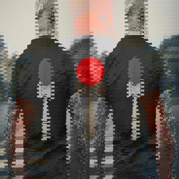 けん玉 日本製ボールとカップシャツ メンズTシャツ バックプリント 高齢者への贈り物