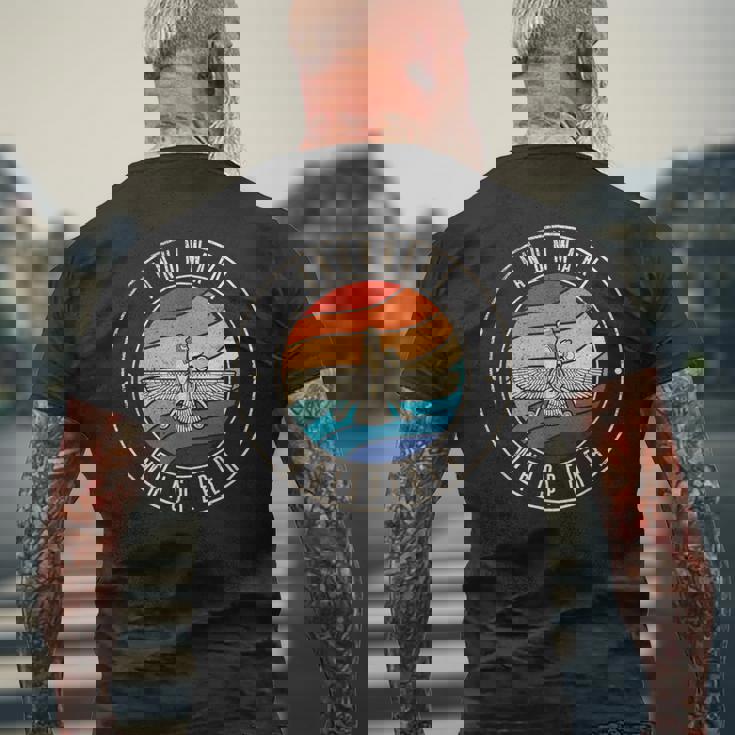 アヌンナキささやき。 メンズTシャツ バックプリント 高齢者への贈り物