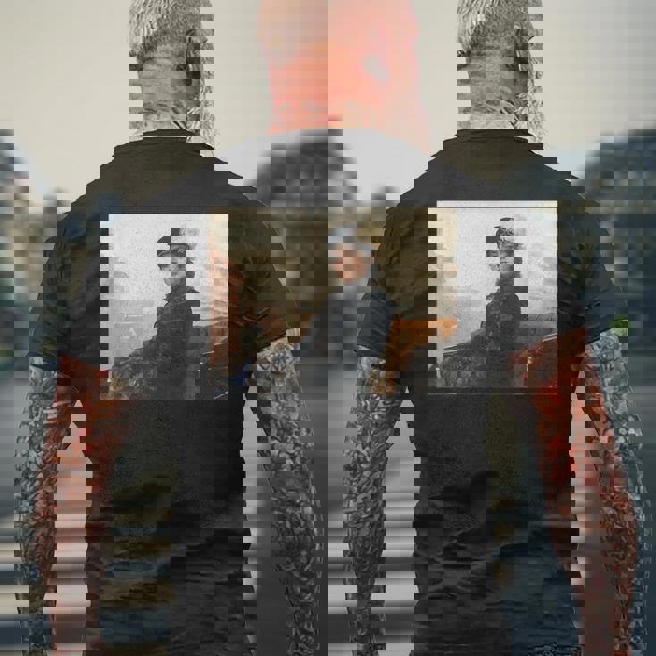 イヴァン・クラムスコイ作「見知らぬ女の肖像」 メンズTシャツ バックプリント 高齢者への贈り物