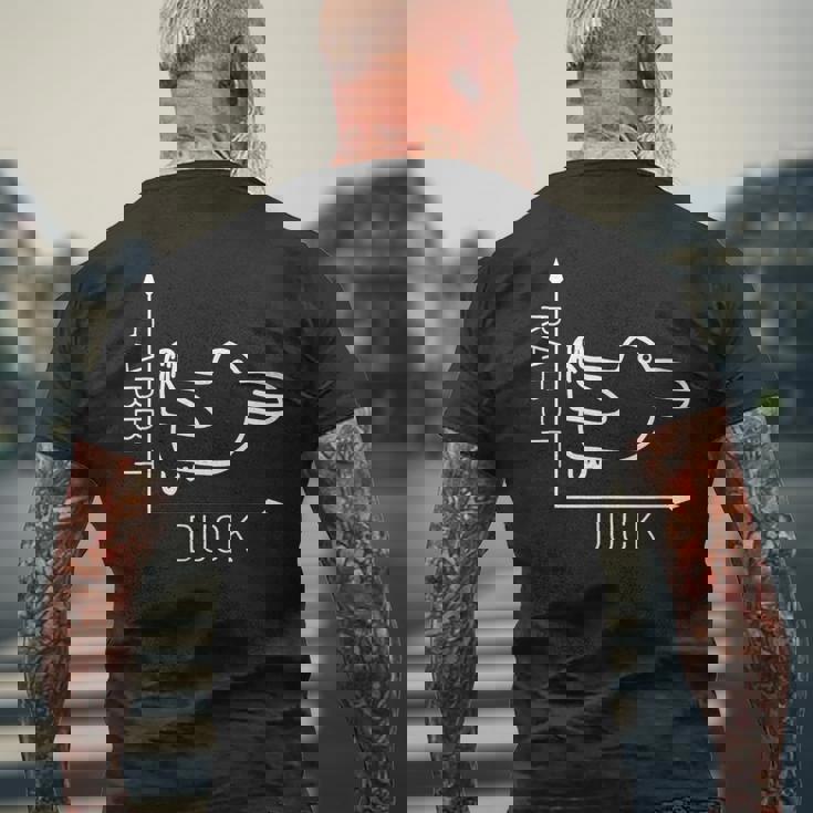 ウィトゲンシュタインのウサギのアヒル 前から後ろへの光のイリュージョン メンズTシャツ バックプリント 高齢者への贈り物