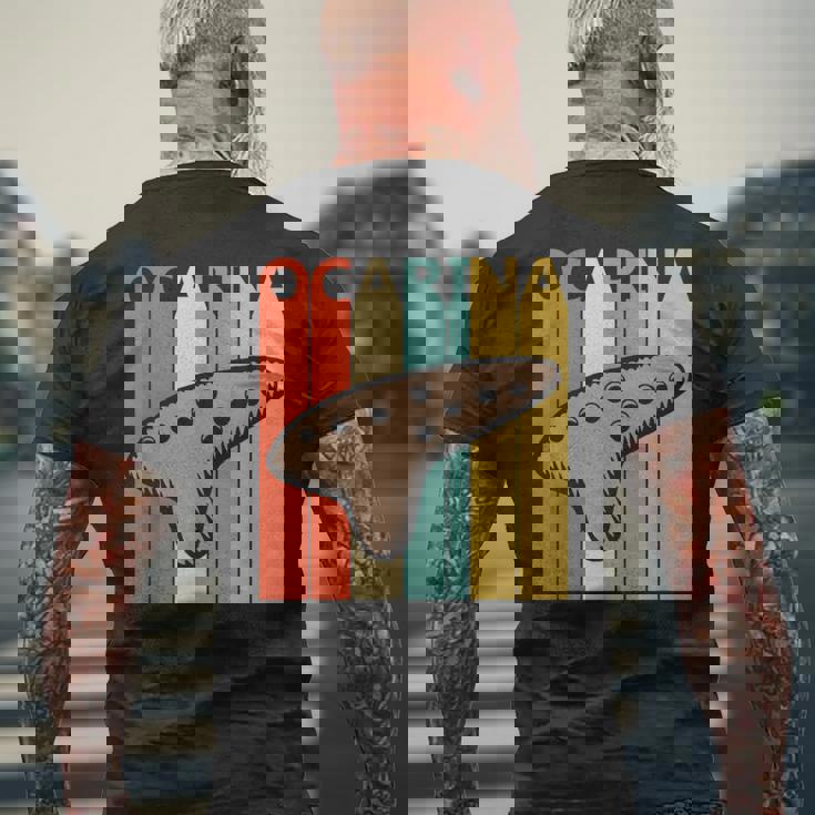 オカリナ 楽器 メンズTシャツ バックプリント 高齢者への贈り物