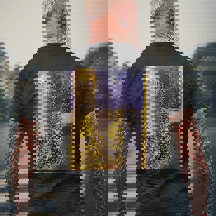 グスタフ・クリムト パラス・アテネ 2 アーティスト向け メンズTシャツ バックプリント 高齢者への贈り物