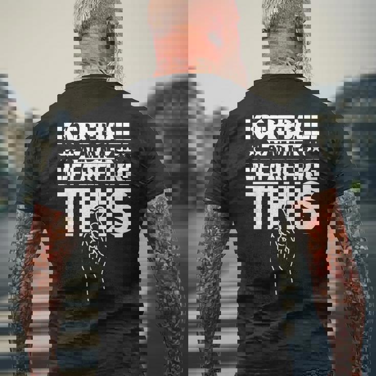 コーフボールと私、こんな感じです メンズTシャツ バックプリント 高齢者への贈り物