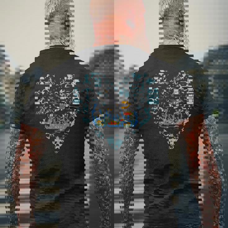 スキューバダイビング スキューバダイバーズ マスク 海 シュノーケリング タンク 酸素 メンズTシャツ バックプリント 高齢者への贈り物