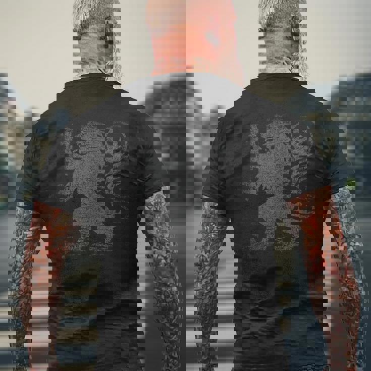 スコットランド国旗 ライオン 横行紋章 アンティーク調フラッグ スコットランド メンズTシャツ バックプリント 高齢者への贈り物