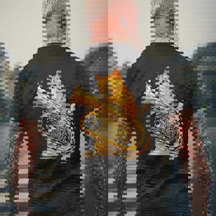 チューバを弾く面白い猫ギフト かわいい子猫ミュージシャンファン メンズTシャツ バックプリント 高齢者への贈り物