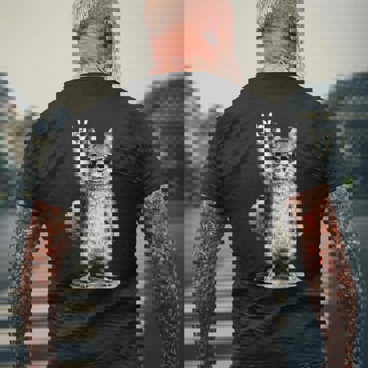 チンチラ ロックミュージック レトロ ヴィンテージ ペット愛好家 メンズTシャツ バックプリント 高齢者への贈り物