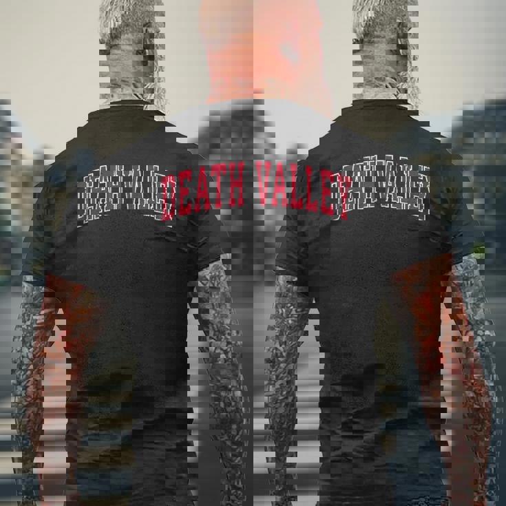 デスバレー国立公園 ビンテージスポーツデザイン レッドデザイン メンズTシャツ バックプリント 高齢者への贈り物