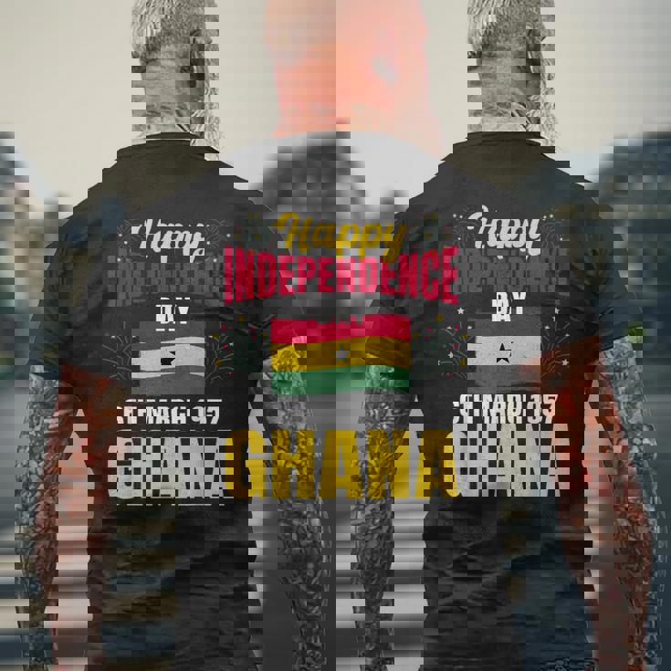 ハッピー独立記念日 ガーナ ガーナの歴史の誇り メンズTシャツ バックプリント 高齢者への贈り物
