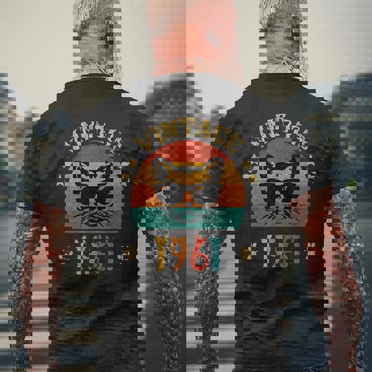 ビンテージファニーキャットシャツ 誕生日プレゼント 1961 メンズ レディース 65歳 メンズTシャツ バックプリント 高齢者への贈り物