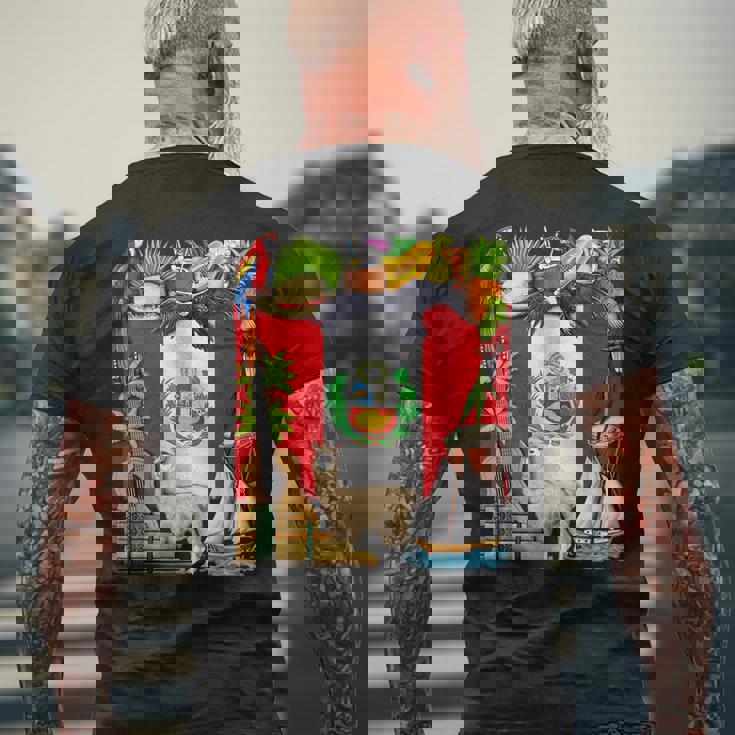 ペルー ペルー国旗 ペルーのルーツ ペルーの遺産 誇り高きペルー人 ペルーの誇り メンズTシャツ バックプリント 高齢者への贈り物