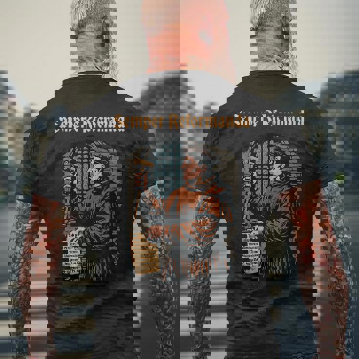 マルティン・ルター宗教改革 ゼンパー・レフォルマンダ・クリスチャン メンズTシャツ バックプリント 高齢者への贈り物