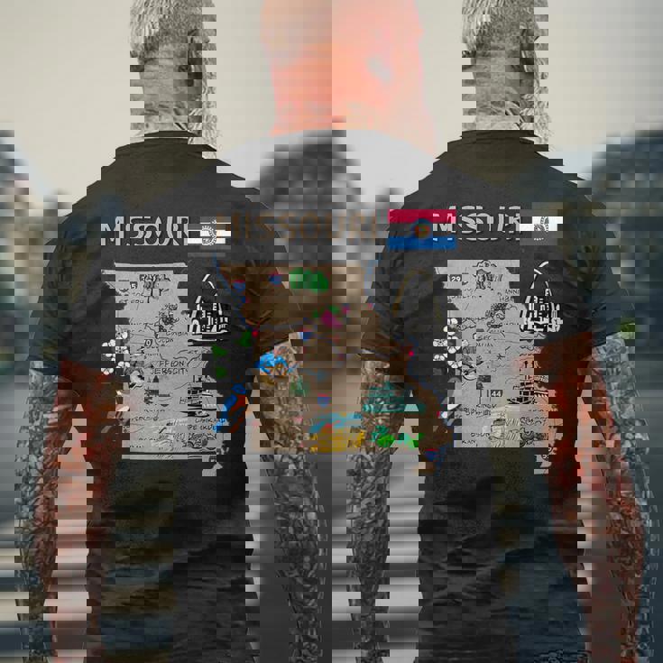 ミズーリ州のランドマーク、主要都市、道路、旗の地図 メンズTシャツ バックプリント 高齢者への贈り物