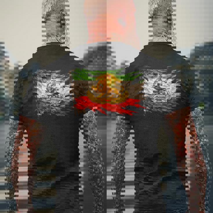 ライオンと太陽のエンブレムが付いたイランの国旗、ヴィンテージペルシャ遺産。 メンズTシャツ バックプリント 高齢者への贈り物