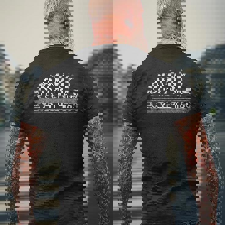 ラジコン ラジコン ラジコン 車 ロック クローラー スケーリング オフロード メンズTシャツ バックプリント 高齢者への贈り物