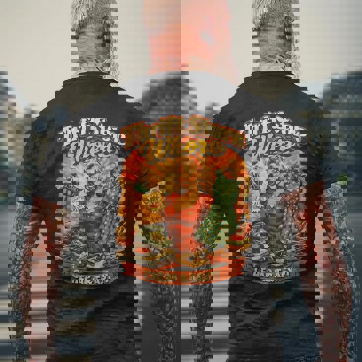 リサイクル ストア 売春婦 レトロ 笑顔 ショッピング ヴィンテージ メンズTシャツ バックプリント 高齢者への贈り物