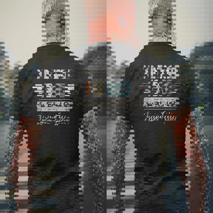 ヴィンテージ1980限定版 46歳の誕生日 メンズTシャツ バックプリント 高齢者への贈り物