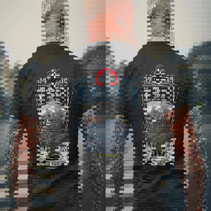 ヴィンテージ第二次世界大戦ドイツ戦車ティーガーi（1） メンズTシャツ バックプリント 高齢者への贈り物