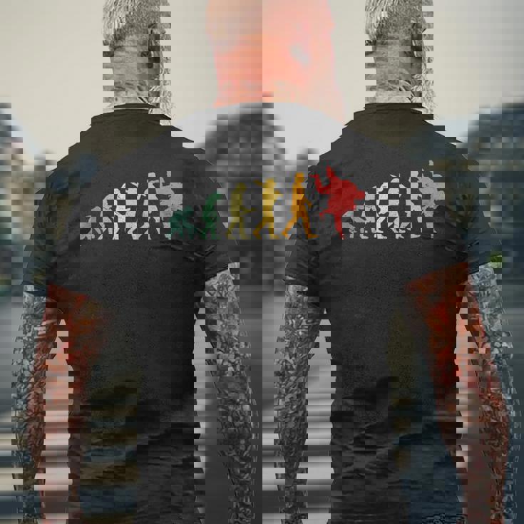 人類の進化 エボリューション 道場 柔道好き 趣味 古武道 柔道家 柔道部 レトロ おもしろ 柔道 メンズTシャツ バックプリント 高齢者への贈り物