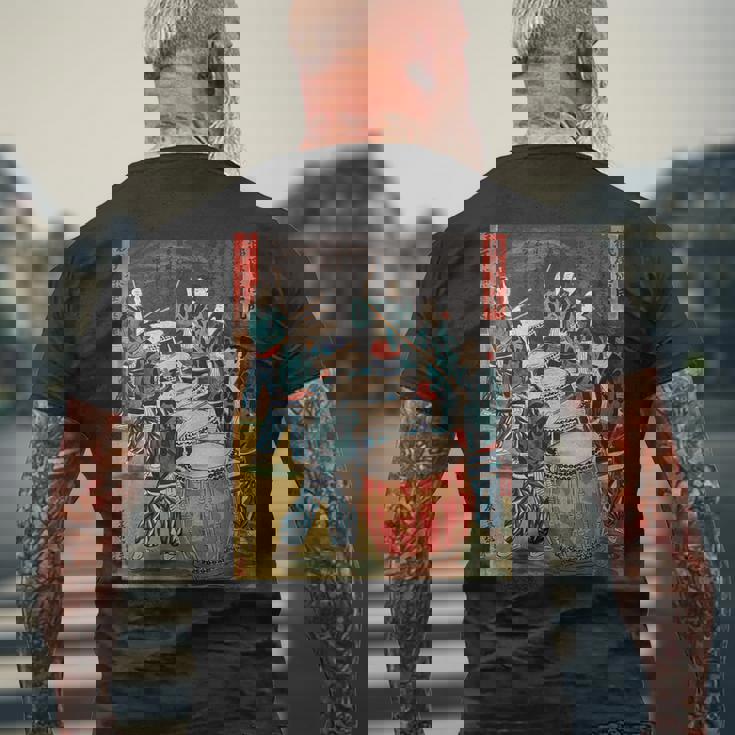 太鼓 太鼓 日本文化 日本 太鼓 音楽 楽器 メンズTシャツ バックプリント 高齢者への贈り物