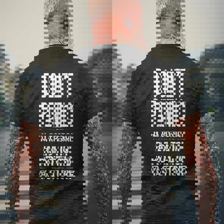 放射線防護士 メンズTシャツ バックプリント 高齢者への贈り物