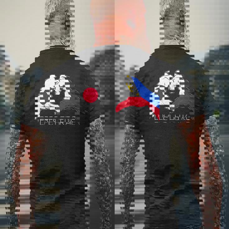 日本とフィリピン フィリピン人 日本人パーフェクトヘリテージ ヘア メンズTシャツ バックプリント 高齢者への贈り物