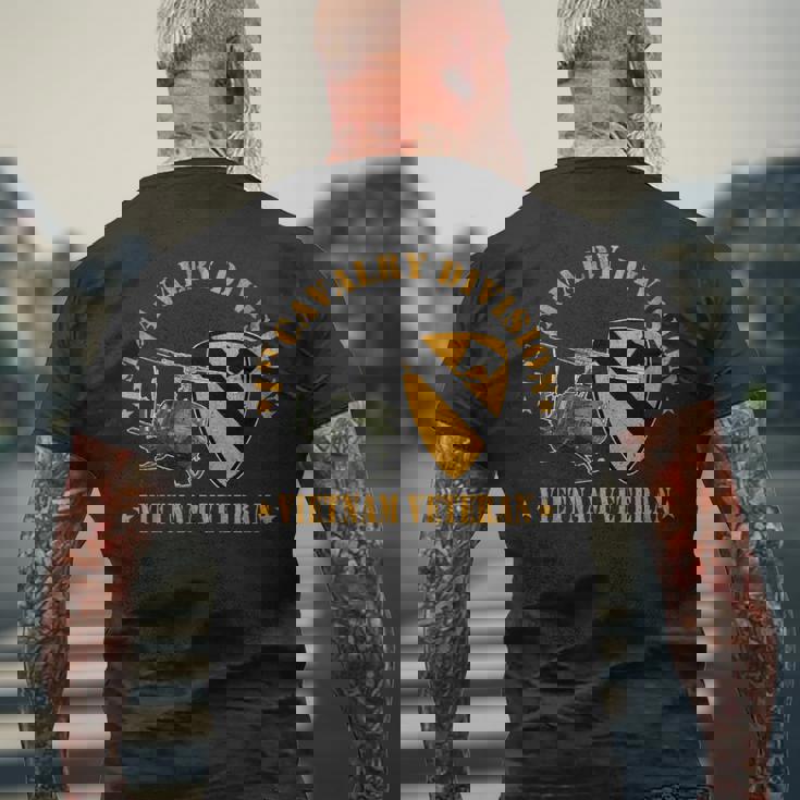 第1空騎兵師団 ベトナム 退役軍人 Uh1 ガンシップパパ 長袖tシャツ メンズTシャツ バックプリント 高齢者への贈り物