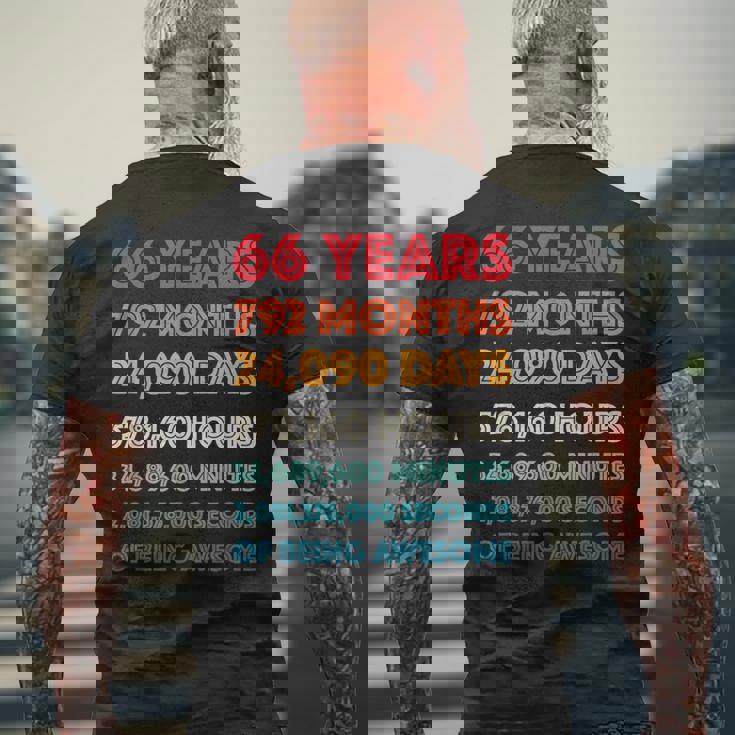 素晴らしい66歳の誕生日プレゼント 面白い レトロ 66歳の誕生日 メンズTシャツ バックプリント 高齢者への贈り物