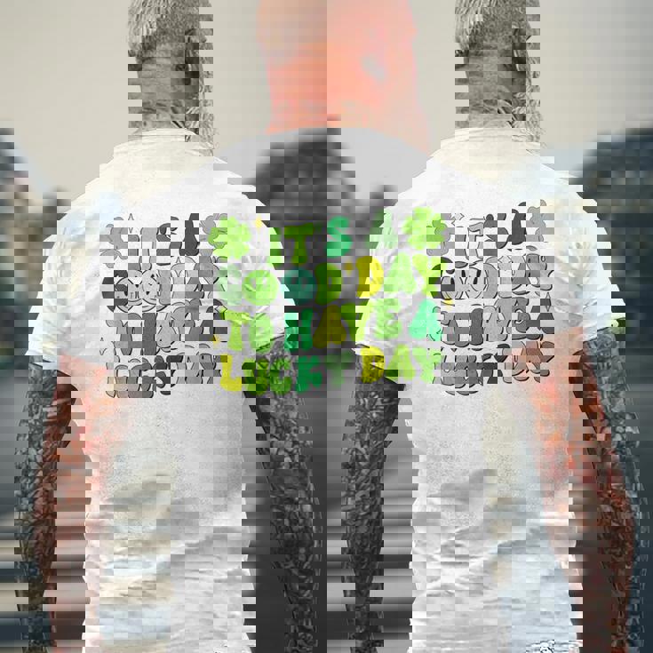 It's A Good Day To Have Luckyt Patrick Day シャムロック アイリッシュ メンズTシャツ バックプリント 高齢者への贈り物